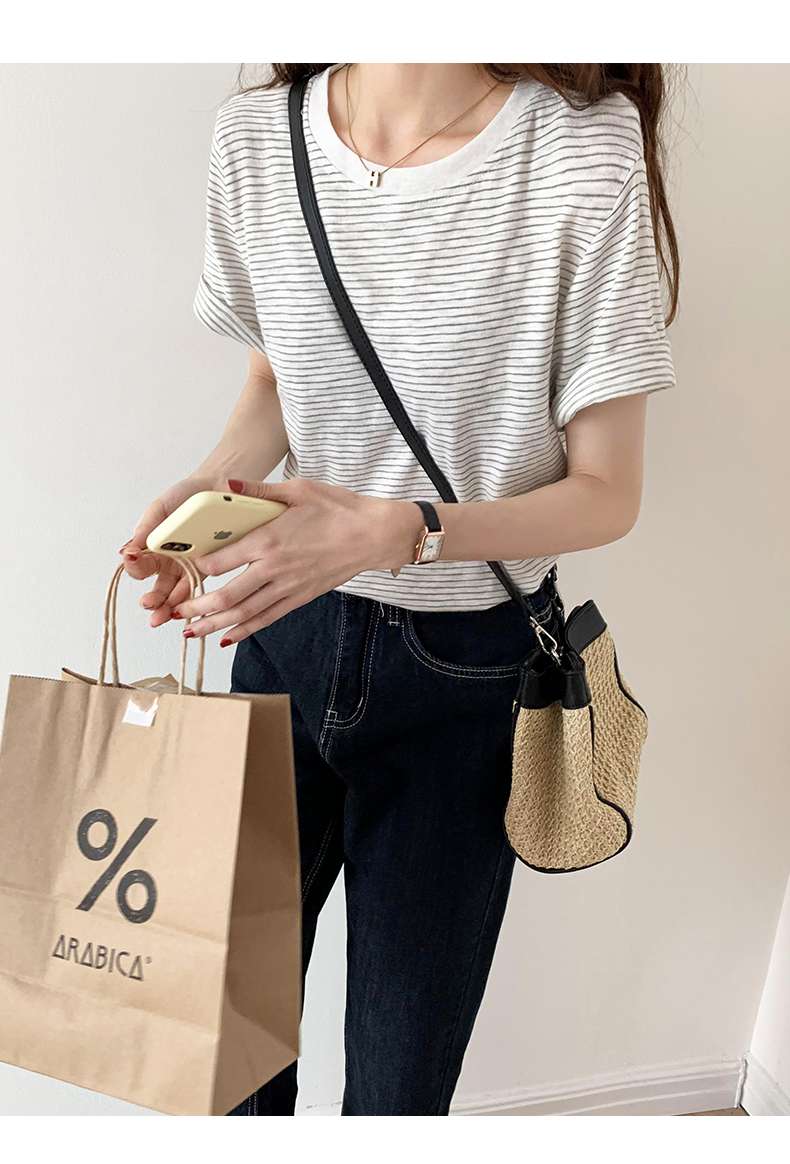 シンプル細ボーダークルーネックTシャツ ボーダー服