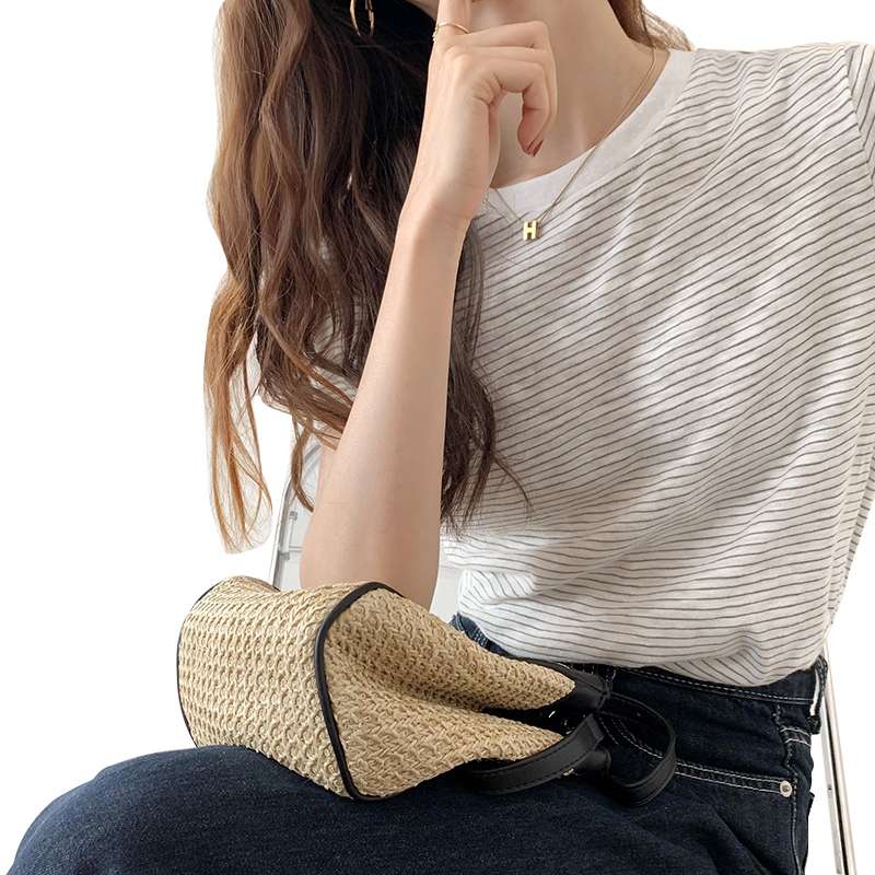 シンプル細ボーダークルーネックTシャツ ボーダー服