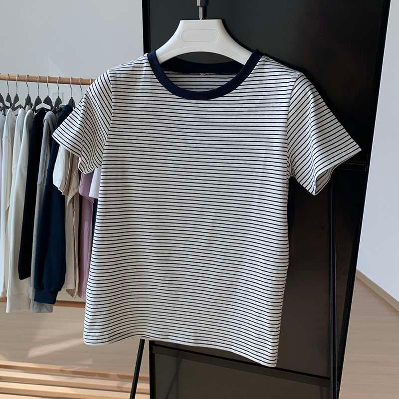 シンプル細ボーダークルーネックTシャツ ボーダー服