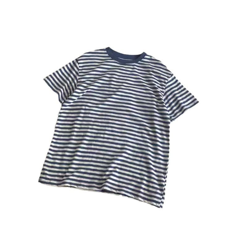 ボーダー服 シンプル爽やか 細ボーダークルーネック
