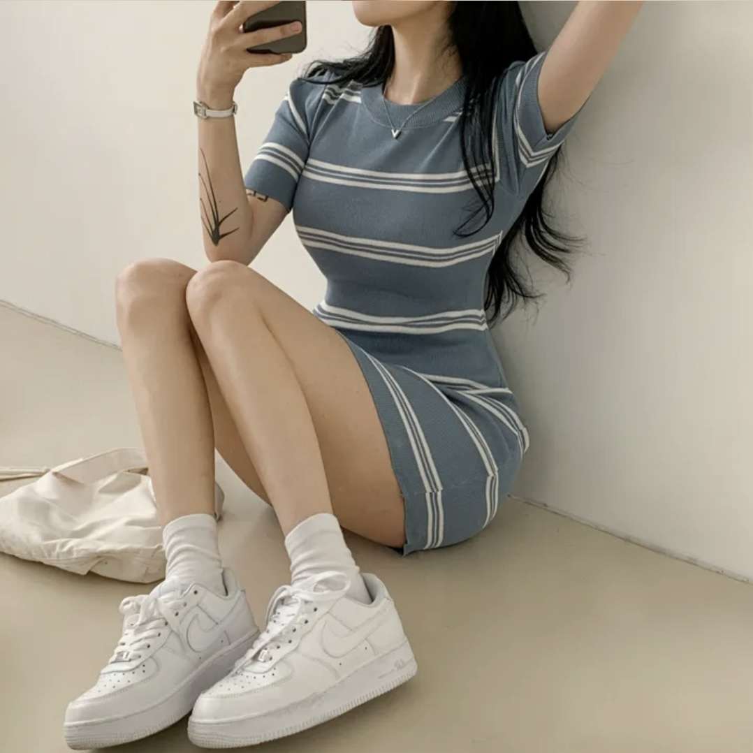 ボーダー柄タイトワンピース ボーダー服
