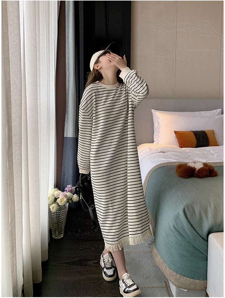 フリンジ付きボーダーニットロングワンピース ボーダー服