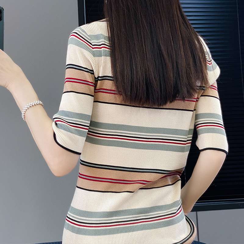 マルチボーダー柄リブニットセーター ボーダー服
