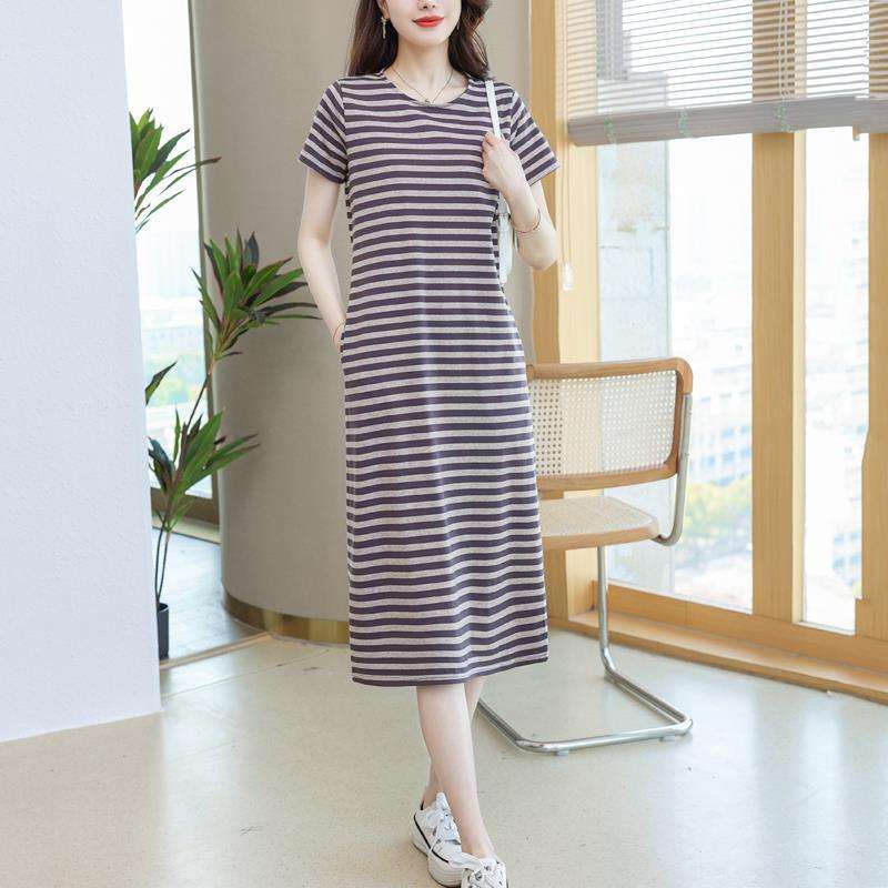 シンプルボーダーのカジュアルワンピース ボーダー服