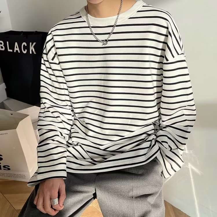 ゆったりシルエットのボーダー長袖カットソー ボーダー服