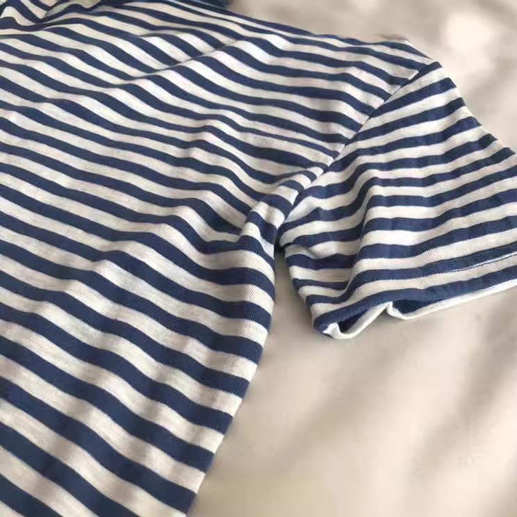 ボーダー服 シンプル爽やか 細ボーダークルーネック