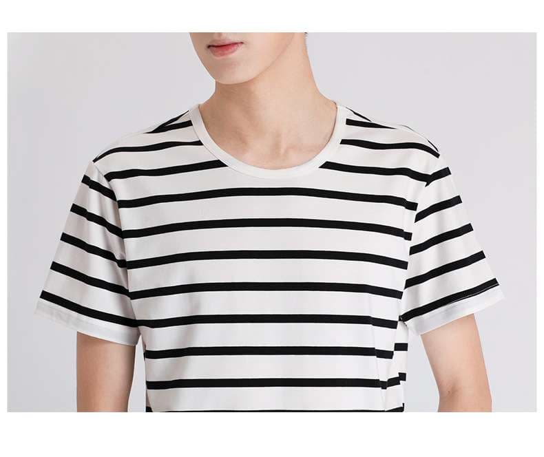 しなやかな縞模様クルーネック半袖Tシャツ ボーダー服