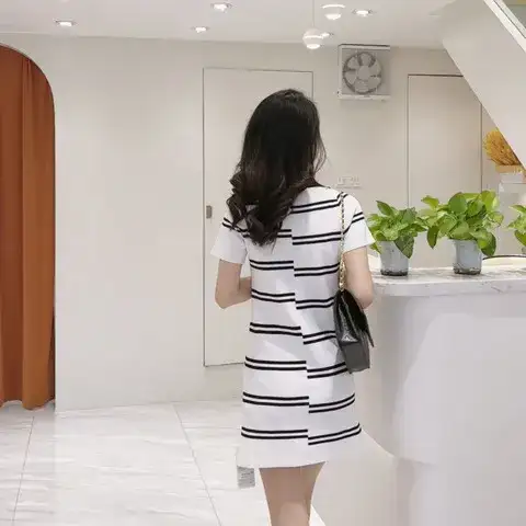 シンプルボーダーニットワンピース ボーダー服