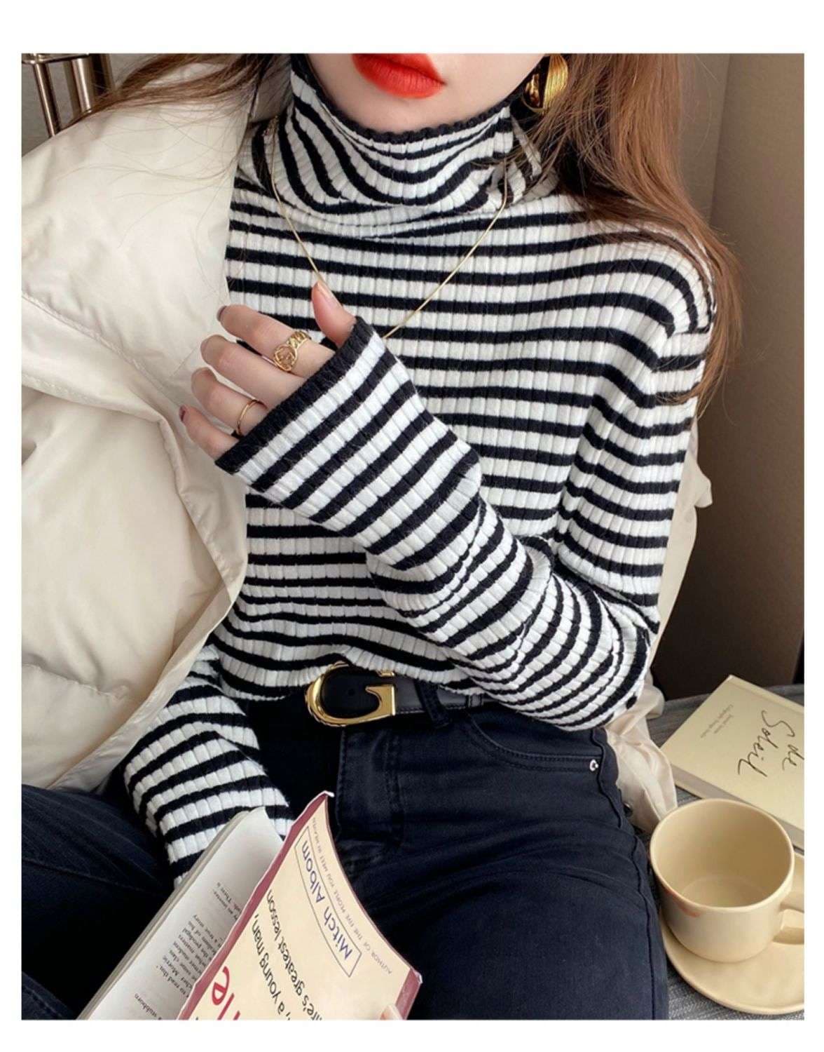 リブ編みボーダータートルネックセーター ボーダー服