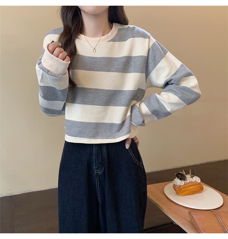 ボーダー服 Tシャツ ボーダー柄 丸首ショート丈Tシャツ長袖レディース
