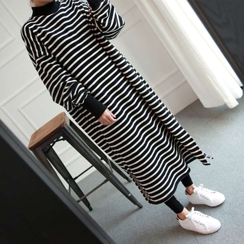 モックネックボーダーワンピース ボーダー服