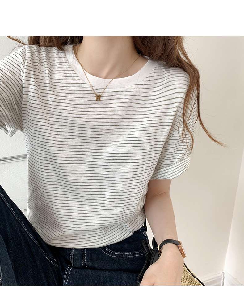 シンプル細ボーダークルーネックTシャツ ボーダー服