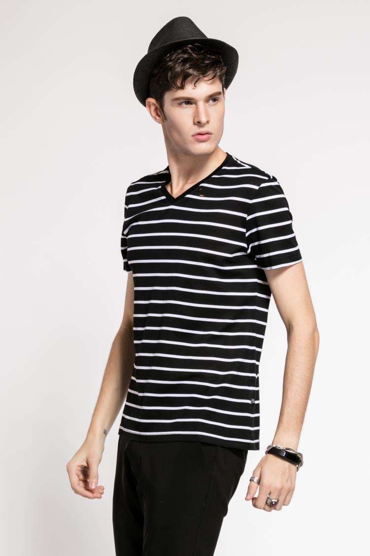 スタイリッシュ V ネックボーダーTシャツ ボーダー服