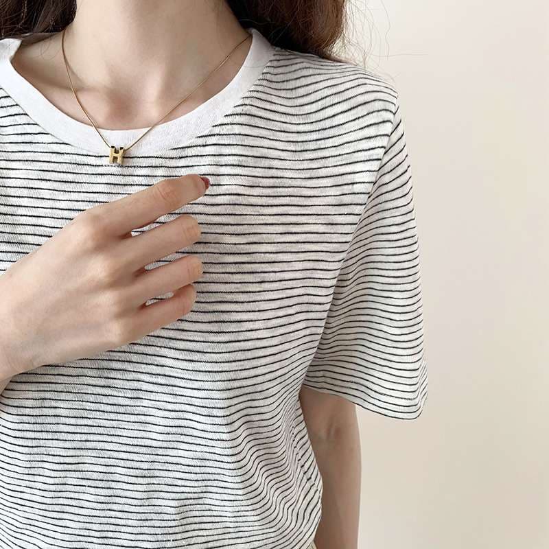 シンプル細ボーダークルーネックTシャツ ボーダー服