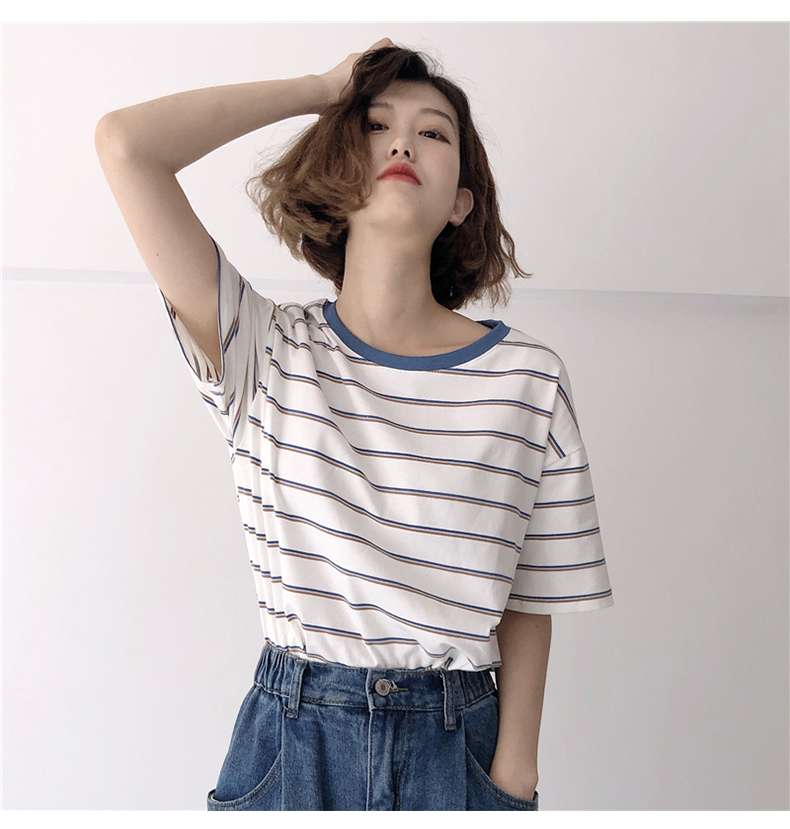 ゆったりシルエットのボーダーTシャツ ボーダー服