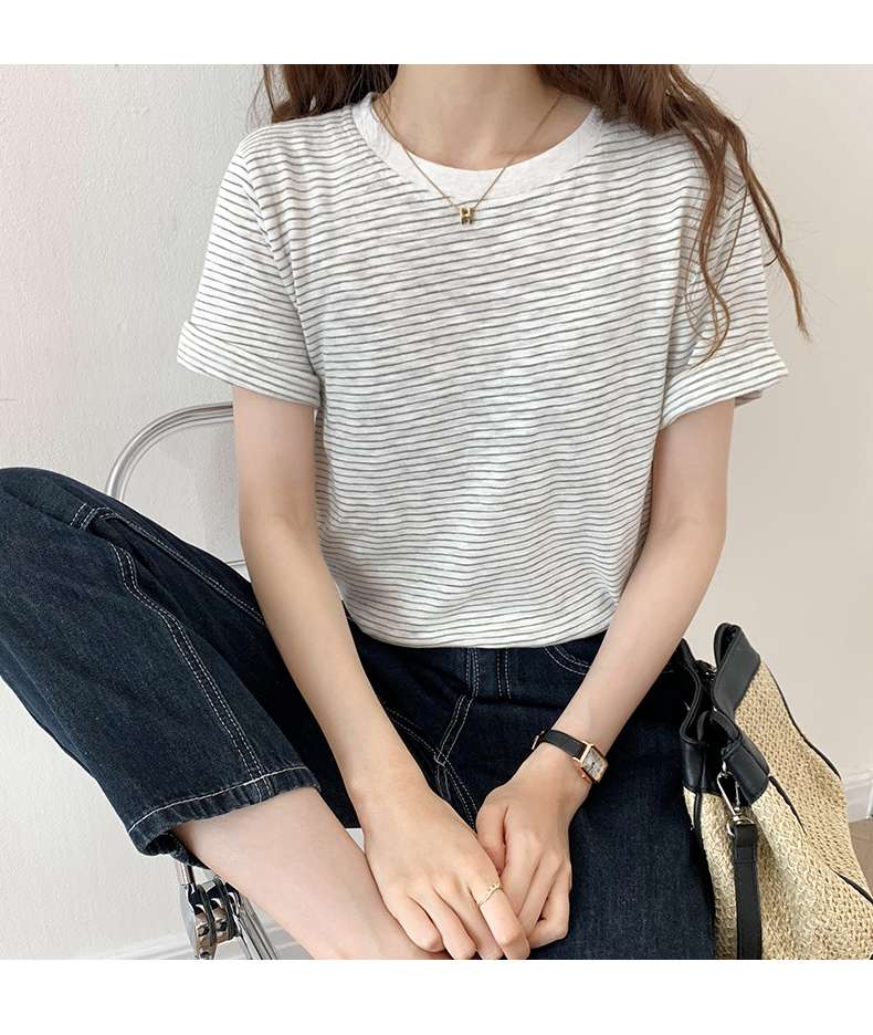 シンプル細ボーダークルーネックTシャツ ボーダー服
