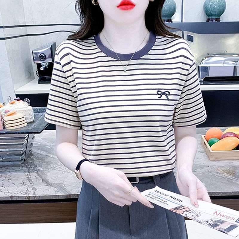 リボン刺繍入りマリンボーダーTシャツ ボーダー服