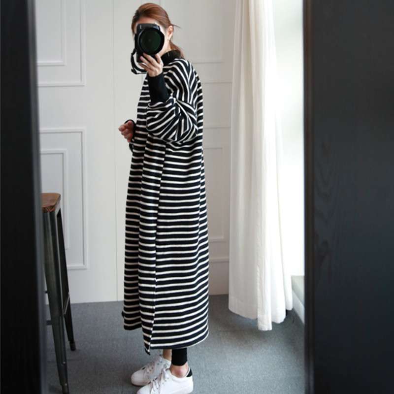 モックネックボーダーワンピース ボーダー服